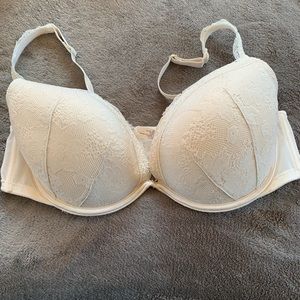 Cacique Intimates & Sleepwear - Cacique bra Cacique Intimates & Sleepwear - Cacique bra